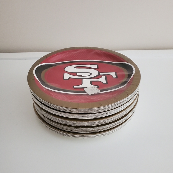 NFL San Francisco 49ers 9-inch Paper Plates | 1 Pkg | 18 Ct./Pkg - Picture 4 of 4